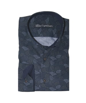 
<p>Heren overhemd met grafische print van het label 'Mike Turnham'.</p>
<ul>
<li>Modern fit</li>
<li>100% Katoen</li>
</ul>