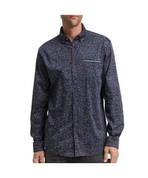 
<p>Stretch overhemd met print van Tom Tailor.</p>
<ul>
<li>Regular fit</li>
<li>Borstzakje</li>
<li>98% Katoen/ 2% Elasthan</li>
</ul>