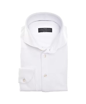 
Slim Fit