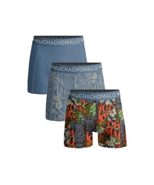 
<p>Ervaar ultiem comfort en stijl met Muchachomalo katoenen boxershorts. Gemaakt van hoogwaardig katoen, bieden deze boxershorts een ongeëvenaarde zachtheid. Het ademende materiaal zorgt voor een fris gevoel de hele dag door, terwijl de nauwsluitende pasvorm optimale ondersteuning biedt.</p>
<p>Of je nu een actieve dag hebt of ontspant, Muchachomalo boxershorts houden je comfortabel en zelfverzekerd. Kies voor kwaliteit, kies voor Muchachomalo.</p> Materiaal: 95% Cotton / 5% Elastane - 210 gram 
Wasinstructies: type:root,children:type:list,listchildren:Wassen op 30 graden,Niet in de droger,Strijken op matig warme stand (2 stippen) Kleur: Print,Blauw