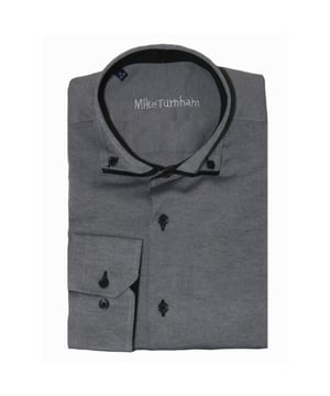 
<p>Mooi heren overhemd van Mike Turnham met lange mouwen. Dit vlotte heren overhemd heeft een contrast rand aan de kraag en in de boord en manchetten.</p>
<ul>
<li>Modern fit</li>
<li>67% Katoen/ 33% Polyester</li>
</ul>