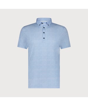 
Combineer het beste van twee werelden met het Button-Down Polo Overhemd – een stijlvolle mix tussen een overhemd en een polo. Dankzij de verfijnde button-down kraag en de ademende stretchstof biedt dit item een elegante, maar comfortabele uitstraling, perfect voor zowel werk als weekenden.
<ul>
	<li>Zachte en ademende katoenmix met stretch voor optimaal draagcomfort </li>
	<li>Button-down kraag voor een nette, maar relaxte uitstraling </li>
	<li>Knoopsluiting met vier knopen voor een subtiel klassieke look </li>
	<li>Luxe contrastknopen met subtiele merkgravering </li>
	<li>Perfecte balans tussen casual en smart-casual</li>
</ul>