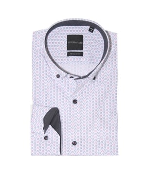 
<p>Mooi heren overhemd met lange mouwen en een borstzakje. Dit overhemd is ook uitermate geschikt om te dragen op een gelegenheid in combinatie met een colbert.</p>
<ul>
<li>Regular fit</li>
<li>Borstzakje</li>
<li>100% Katoen</li>
</ul>