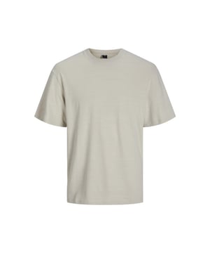 
Dit basic Tshirt is een outfitessential die prima past bij jeans, shorts en andere broekenExtra details zijn: Ronde hals  Gemeleerd Korte mouwenMateriaal:90% Katoen  5% Polyester  5% ElastaanWasvoorschrift:Machinewas max. Fijnwas 30 graden Celsius. Niet in droger 