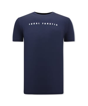 
Cartoon Heren  T-shirt  - Navy - <p><strong>Specificaties:<br /></strong>- Cartoon Heren T-shirt<br />- Artikel code: LF-2618<br />- Kleur: Zie Afbeelding - Navy<br />- Seizoen: Voorjaar / Najaar<br />- Kraag: Ronde Kraag<br />- Patroon: Print<br />- Kwalitatief Hoogwaardige Afwerking<br />- Materiaal: 93% Katoen en 7% Lycra<br />- Pasvorm: Getailleerd Italiaans<br />- Wasvoorschrift: Handwas, Binnenste buiten wassen (Niet in de droger)<br />- Beschikbare maten: S - M - L - XL - XXL<strong><br /></strong><strong><br />Local Fanatic</strong> is een jong merk voor modebewuste mannen die aandacht besteden aan kleding en uiterlijk met de Allure en Glamour. Kenmerkend van het merk zijn de zeefdruk- en digitaal prints die gegarandeerd staan voor kwaliteit van vooruitstrevende stoffen in Italiaanse pasvormen.</p>