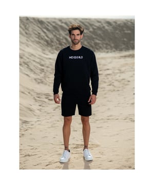 
Materiaal: 85% Cotton/15% Polyester 
Wasinstructies: Wassen op 30 graden,Niet in de droger,Strijken op matig warme stand (2 stippen) Kleur: Zwart
