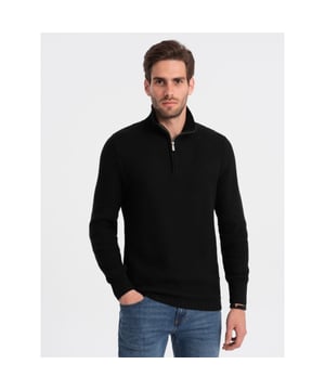 
<p>Heren trui met rits. Deze warme trui is gemaakt van zachte stoffen en heeft een nette uitstraling. De mannen sweater is voorzien van een opstaande kraag. Je kunt deze <a href="https://italian-style.nl/heren/truien-vesten">heren trui</a> prima combineren met een jeans en een paar casual sneakers. Ervaar zelf het comfort en kwaliteit van deze fijne truien voor mannen.</p>
<p>Pasvorm: Normal Fit<br />
Materiaal: 50% Katoen, 50% Acryl<br />
Kleur: Zwart<br />
Categorie: All season<br />
Sluiting: Rits<br />
Patroon: Effen</p>
<p>Hoogte model: 188 cm<br />
Het model presenteert het product in maat: M</p>
<div class="">Artikelnummer: JOUPPER-0105-2</div>