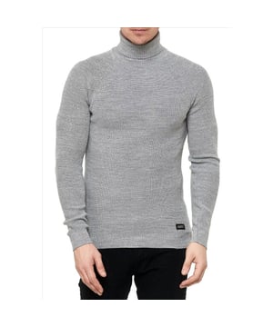 
<p>Klassieke heren coltrui grijs van het Moda Italië merk Rusty Neal. De coltrui voor heren is gemaakt van zacht aangenaam materiaal. Past zich perfect aan het figuur aan. Ziet er mooi uit in combinatie met een colbert. De shirts hebben een aansluitende pasvorm. Je kunt deze mannen coltrui prima combineren met een jeans voor een casual look.</p>
<p>Merk: Rusty Neal<br />
Materiaal: 82% Polyacryl, 10% Polyamide, 8% Elite<br />
Kleur: Grijs</p>