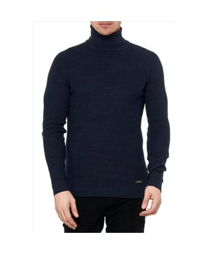 
<p>Klassieke heren coltrui in de kleur Petrol van het Moda Italië merk Rusty Neal. De coltrui voor heren is gemaakt van zacht aangenaam materiaal. Past zich perfect aan het figuur aan. Ziet er mooi uit in combinatie met een colbert. De shirts hebben een aansluitende pasvorm. Je kunt deze mannen coltrui prima combineren met een jeans voor een casual look.</p>
<p>Merk: Rusty Neal<br />
Materiaal: 82% Polyacryl, 10% Polyamide, 8% Elite<br />
Kleur: Petrol</p>