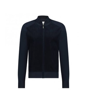 Dit item van State of Art vind je nu in de uitverkoop in onze State of Art outlet!
State of Art vest 161-22033-5900