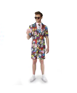 
Als je van neonlichten, Las Vegas en een gokje wagen houdt, dan is dit pak een echte must-have voor jou. Als je van plan bent om naar Sin City te gaan, kun je je er maar beter in stijl op voorbereiden, want dan word je meteen toegelaten tot de high rollers club. De slim fit outfit bestaat uit een jasje met korte mouwen, een korte broek en een stropdas. De broek heeft een verstelbare tailleband voor een perfecte pasvorm.