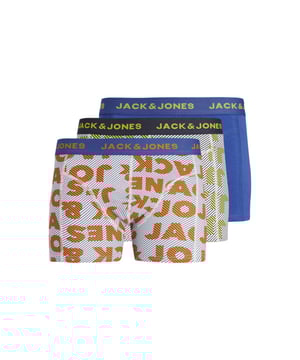
Jack and Jones Junior JACLOGO kinder boxershorts multipack voor jongens. De set onderbroeken bevat 3 boxershorts. Elastische waistband met Jack&jones logo.