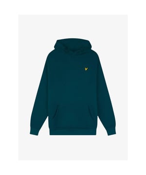 
De Lyle and Scott Junior Hoodie in Apres Navy heeft een buidelzak en het bekende Lyle and Scott gele vogeltje als logo embleem op de borst. Combineer gemakkelijk op een jeans.