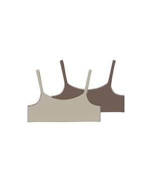 
Dit duo pack topjes van Name It bestaat uit een effen bruin en een effen lichtbruin topje. De topjes zijn mouwloos en hebben een smalle bandjes. Verder hebben de topjes een ronde hals en smalle elastische band aan de onderzijde. Gemaakt van 95% katoen en 5% elastaan.