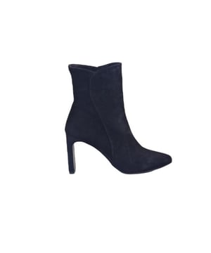 
De 1355-2 black-1 van Babouche is een echte blikvanger. De 1355-2 black-1 is uitgevoerd in de kleur BLACK 1. Bekijk ook onze overige collectie van Babouche op onze webshop!