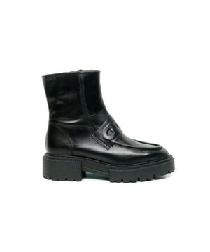Deze gave Damesschoenen Sale uit de nieuwste collectie van Tamaris maken je gegarandeerd blij. Precies zoals je van Tamaris gewend bent. Nu beschikbaar bij V&D.
Artikel 1-1-25463-29 001  in de kleur black shop je gemakkelijk en snel op onze webshop. Bekijk de gehele collectie van Tamaris online