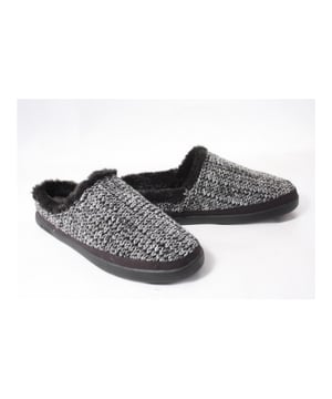 Maak nu de blits met dit topitem van de nieuwe collectie van Toms. Helemaal van deze tijd en makkelijk te combineren.
Merk: TOMS, Model: Pantoffels, Materiaal: Textiel, Kleur: Zwart