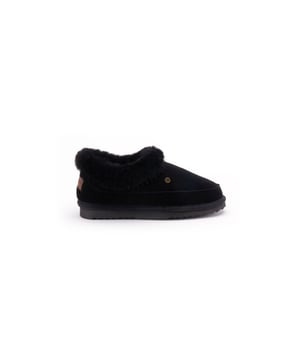 
Warmbat Pantoffels Barraba BRB321009 Zwart. Voor 23.59uur besteld, morgen geleverd.