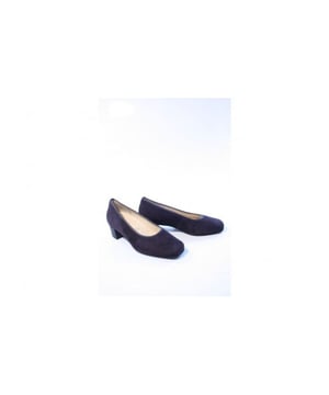 Prachtig item uit de nieuwe collectie van Hassia! Ben helemaal van deze tijd met deze topper uit onze Damesschoenen Sale categorie.
Merk: Hassia, Model: Pumps, Materiaal: Suede, Breedtemaat: J, Hakhoogte: 3 cm, Kleur: Blauw, Uitneembaar voetbed: Ja