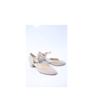 
Merk: Hassia, Model: Pumps, Materiaal: Suede, Breedtemaat: H, Hakhoogte: 4 cm, Kleur: Beige