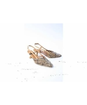 
Merk: Angel Alarcon, Model: Slingback, Materiaal: Textiel, Hakhoogte: 4 cm, Kleur: Beige