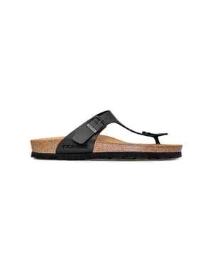 
Bovenmateriaal: synthetisch Perlato - duurzaam, vlekbestendig, gemakkelijk schoon te maken, huidvriendelijk. Met deze ROHDE ALBA slipper met twee banden zorg je ervoor dat je er altijd oogverblindend uitziet. Deze muilezel van glanzend perlato is uitgevoerd met een antislipzool en een diep, ademend voetbed met een flexibele kern van kurk-latex. De voering voelt zacht aan en de verstelbare gespen zorgen voor een variabele pasvorm. Koop ze en geniet van de sprankelende kant van het leven.