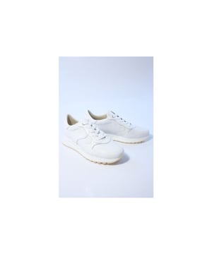 
Merk: DL Sport, Model: Sneakers, Materiaal: Leer, Kleur: Wit, Uitneembaar voetbed: Ja