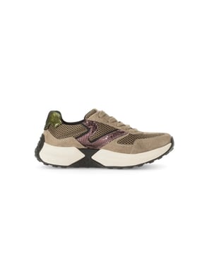 
Rollingsoft is een schoenenmerk, een technologie en een bewegingsfilosofie. Rollingsoft Shoes combineren de voordelen van een rolloverschoen met een bijzonder flexibel zooldesign. Dit combineert bewegingsvrijheid en zijdelingse stabiliteit - voor een onvergelijkbaar gevoel tijdens het lopen. De zool heeft meerdere lagen en is door de bijzondere vormgeving en combinatie van materialen extreem licht. Onder de voetboog wordt een stabilisator ingebracht, die de omrolbeweging optimaal geleidt en ondersteunt. Laterale inkepingen zorgen voor maximale flexibiliteit.