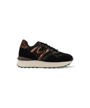 
Mexx Sneakers Juju Humper MIEV1003343W-9993 Zwart / Bruin. Voor 23.59uur besteld, morgen geleverd.