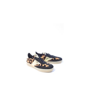
Merk: MJUS, Model: Sneakers, Materiaal: Leer, Kleur: Zwart, Uitneembaar voetbed: Ja