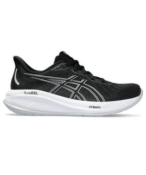 
Asics Gel-Cumulus 26 Hardloopschoenen Dames Zwart

 Betreed de wereld van grenzeloos comfort en optimale prestaties met de ASICS Gel-Cumulus 26 hardloopschoenen. Deze schoenen zijn de perfecte keuze voor hardlopers die op zoek zijn naar een combinatie van demping, ondersteuning en duurzaamheid, kilometer na kilometer.

 Met zijn verfijnde dempingssysteem biedt de Gel-Cumulus 26 een ongeëvenaarde responsiviteit en schokabsorptie. De kenmerkende GEL-dempingstechnologie in de hiel en voorvoet zorgt voor een soepele overgang en minimaliseert impact tijdens elke stap. Dit wordt versterkt door de FlyteFoam-tussenzool die lichtgewicht demping biedt met een veerkrachtige afzet.

 Dames Hardloopschoenen Asics Gel-Cumulus

 Het bovenwerk van de schoen is vervaardigd met behulp van ademend mesh-materiaal, wat zorgt voor een uitstekende ventilatie en comfort tijdens het hardlopen. De naadloze constructie minimaliseert wrijving en irritatie, terwijl de