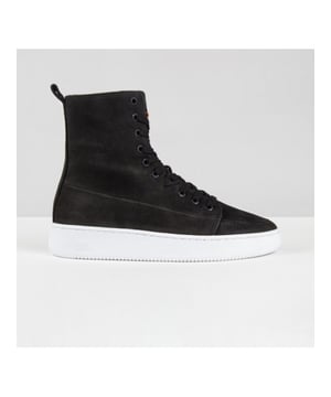 Dit item uit onze Damesschoenen Sale outlet scoor je nu extra voordelig op V&D waar het altijd Hub  sale is. 
Prachtig item uit de collectie van een toppartner van V&D