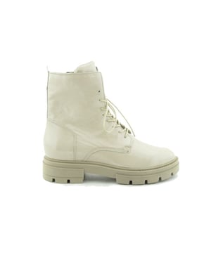 

     Artikel M79258 in kleur 101-6477-Opale is een prachtige bruine veterschoen, voor dames, van het merk MJUS. De zool is van rubber. De voering is textiel. De voetwijdte is standaard.
    <BR>Mjus (Made in Italy) is een merk wat zijn oorsprong vindt in Italie. De collectie wordt handgemaakt, waarbij gebruik gemaakt wordt van de mooiste Italiaanse leersoorten. De collectie is steeds stijlvol en trendy. De schoenen van Mjus hebben een perfecte pasvorm en zijn met prachtige details afgewerkt. De veterschoenen, instappers, ballerinas maar ook de laarzen en sandalen sluiten aan bij de laatste modetrends.
    
    