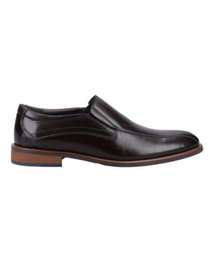 Obermaterial: Kuh Leder. Marke: Hush Puppies. Futterstoff: Leder. Einlegesohle: gepolstert, Ortholite-Sohle. Laufsohle: Tunit. Doppel-Elastischer Aufbau, Lederfutter, Gepolsterter Schaftrand, Gesteppter Lederrand. Absatz: Niedriger Absatz. niedrig geschnitten. Design: Unifarben. Zehenstil: Mandelförmig. Zum Anschlüpfen.
