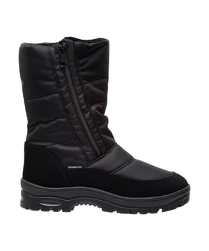 
Antartica 3097 OC Nero snowboots zwart Heren

 Bent u op zoek naar snowboots voor uw wintersport vakantie of wanneer de sneeuw in Nederland valt? Dan zijn deze snowboots van Antartica een goede keuze. De snowboots zijn lekker warm aan de voeten en hebben een goede en comfortabele pasvorm. De snowboots zijn gemaakt van het materiaal Polyester. Hierdoor zijn ze lekker warm aan de voeten wanneer u ze draagt. De snowboot is voorzien van een OC Systeem, dit is een antislip systeem die bestaat uit twee beugels die zijn verwerkt in de zool. De beugels kunnen omgeklapt worden bij gladde omstandigheden, waarna er kleine Spikes verschijnen. Hierdoor heeft u extra grip bij gladde ondergronden.

 Pluspunten:

 + Waterdicht tot aan de ritssluiting 

 + Ritssluiting voor een makkelijke in- en uitstap

 + Spike Systeem

 + Warm en comfortabel
