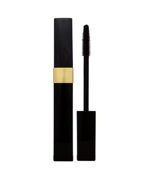 Erleben Sie die ultimative Wimpernverstärkung mit der Chanel Inimitable Waterproof Multi-Dimension Mascara in 10 Noir. Diese innovative Formel verleiht Ihren Wimpern Länge, Volumen und beeindruckende Wellen, ohne zu verklumpen oder abzuflocken. Für Frauen entwickelt, definiert sie jede Wimper individuell und sorgt für einen schön separierten Look. Angereichert mit einer einzigartigen Mischung aus Polymeren und Wachsen, bietet diese Mascara ein makelloses Finish, das den ganzen Tag hält. Ideal für jeden Anlass, heben Sie Ihre Make-up-Routine mit dieser luxuriösen Mascara auf ein neues Niveau.