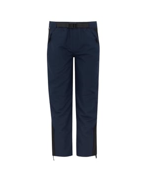 100% Polyester. Gewebe: Stretch, gewebter Stoff. Design: Kontrast Detail. GSM (Gramm pro Quadratmeter): 105. Gewebetechnik: Knitterfrei, Dauerhaft wasserabweisende Oberfläche, Isoflex-Gummi, Leicht, Schnell trocknend. Umwandelbar, Abnehmbarer Gürtel aus Gurtband, Reflektierende Leiste, Mit UV-Schutz, Wasserfest. Taschenart: Zwei Seitentaschen, 1 Tasche hinten. Taille: Teilweise elastisch. Nachhaltigkeit: Aus recyceltem Material. UV-Schutzfaktor: UPF 50+.