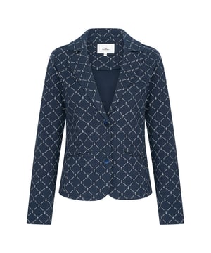 
"Upgrade uw alledaagse stijl met onze nieuwe zachte stretch katoenen sweat blazer. Met een trendy all-over logo print en een knoopsluiting aan de voorkant, is deze blazer de perfecte combinatie van comfort en stijl. Compleet met nep-omboorde zakken aan de voorkant, een merkplaatje van metaal en een badge op de mouw, zal deze blazer zeker opvallen waar u ook gaat. Vernieuw uw garderobe met dit onmisbare stuk vandaag nog!" 95% cotton 5% elastane