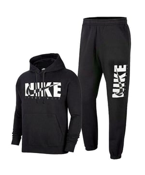 The Nike Men's Fleece Hooded Pullover Tracksuit is made from a soft poly-cotton blend with lightweight fleece for added comfort. It features a single kangaroo pouch pocket with dual side openings, while the sweatpants have an elasticized waistband with hidden drawstrings and self-cuffed hems for a snug fit. The joggers also include dual side pockets and a single wallet pocket, all complemented by Nike’s signature sportswear branding print.