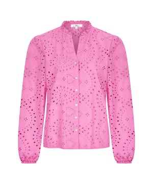 
* Blouse in een broderie anglaise-stof
* V-hals
* Lange mouwen
* Knoopsluiting aan de voorkant
* Kleine ruches bij de hals
* Kleine elastiek aan de binnenkant van de manchet 100% cotton