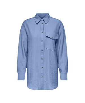 
Deze lichtblauwe blouse van het merk ONLY is een must-have voor elke dame die houdt van stijlvolle en comfortabele kleding. De blouse heeft een lange mouw en is gemaakt van hoogwaardige materialen, namelijk 66% viscose, 22% polyamide en 12% vlas. Deze combinatie zorgt voor een zachte en luchtige stof, waardoor de blouse perfect is voor het komende voorjaar en de zomer. Viscose zorgt voor een zijdezachte uitstraling, terwijl polyamide en vlas zorgen voor stevigheid en duurzaamheid. De blouse heeft een klassieke kraag en kan zowel casual als chique gedragen worden. De lichtblauwe kleur geeft de blouse een frisse en tijdloze uitstraling. Voeg deze stijlvolle blouse toe aan je garderobe en creëer eindeloos veel combinaties! Bestel hem nu  en geniet van de beste kwaliteit en service!