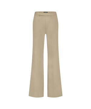 
LADY DAY Phoenix vind je nu op To Be Dressed. Prachtig en uniek item van premium travelkwaliteit en gemaakt van de volgende materialen: 80% Polyamide 20% Elastane. De broek Phoenix is een rechte broek die aan de onderkant licht uitloopt. De achterzijde van de tailleband is voorzien van elastiek en heeft rondom riemlussen. Het item heeft steekzakken voor en paspelzakken achter.