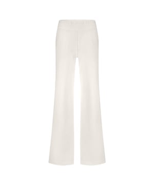 
LADY DAY Skyler vind je nu op To Be Dressed. Prachtig en uniek item van premium travelkwaliteit en gemaakt van de volgende materialen: 80% polyamide 20% ea. De broek Skyler is rechte broek met een wijdere pijp en een elastische tailleband.
