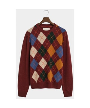 
Gant Pullover Rood Argyle C-neck 8060102/621 met artikelcode8060102/621 .  van het materiaal 80% Lamswol / 20% Polyamide. Extra specificaties: , , , , kleur Rood.