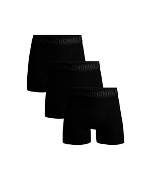 
<p><span>De Muchachomalo microfiber collectie bestaat uit een duurzame, elastische holle vezel. Deze vezel <strong>absorbeert meer vocht</strong> dan katoen. Microfiber boxershorts zijn ideaal als je op zoek bent naar comfort, vochtregulatie en duurzaamheid.</span><br><br><span>Microfiber is <strong>licht van gewicht</strong> en voelt als een tweede huid. Door de <strong>ultra- stretchable vezel</strong> zijn de boxershorts van microfiber perfect om in te sporten, of dagelijks gebruik, want ze <strong>nemen ook nog snel vocht op</strong> en <strong>drogen snel</strong>. Muchachomalo microfiber boxers zijn makkelijk wasbaar en praktisch al droog zodra je ze uit de wasmachine haalt.</span></p> Materiaal: 88% Polyamide/12% Elastane - 155 gram 
Wasinstructies: Wassen op 30 graden,Niet in de droger,Strijken op matig warme stand (2 stippen) Kleur: Zwart
