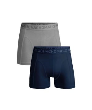 
<p>Ervaar ultiem comfort en stijl met Muchachomalo katoenen boxershorts. Gemaakt van hoogwaardig katoen, bieden deze boxershorts een ongeëvenaarde zachtheid. Het ademende materiaal zorgt voor een fris gevoel de hele dag door, terwijl de nauwsluitende pasvorm optimale ondersteuning biedt.</p>
<p>Of je nu een actieve dag hebt of ontspant, Muchachomalo boxershorts houden je comfortabel en zelfverzekerd. Kies voor kwaliteit, kies voor Muchachomalo.</p> Materiaal: 95% Cotton / 5% Elastane - 210 gram 
Wasinstructies: Wassen op 30 graden,Niet in de droger,Strijken op matig warme stand (2 stippen) Kleur: Blauw,Grijs