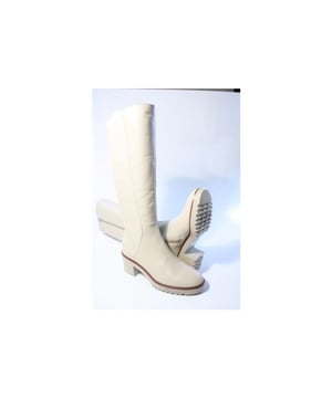 
Merk: DL Sport, Model: Laarzen, Materiaal: Leer, Hakhoogte: 4 cm, Kleur: Beige, Uitneembaar voetbed: Ja