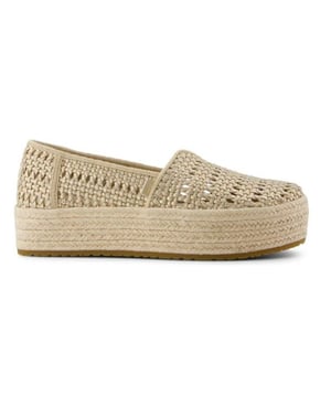 
De 10021921 Valencia goud van Toms is een echte blikvanger. De 10021921 Valencia goud is uitgevoerd in de kleur Gold. Bekijk ook onze overige collectie van Toms op onze webshop!