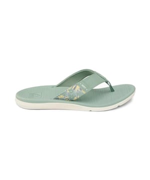 
De santa ana frosty van Reef is een echte blikvanger. De santa ana frosty is uitgevoerd in de kleur Licht Blauw. Bekijk ook onze overige collectie van Reef op onze webshop!