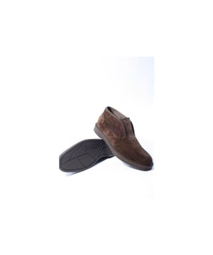 
Merk: Greve, Model: Instapper, Materiaal: Suede, Breedtemaat: H, Kleur: Bruin, Uitneembaar voetbed: Ja